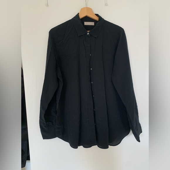 Everlane Tops - EVERLANE | Black “Clean Silk” Button Down - Size 12